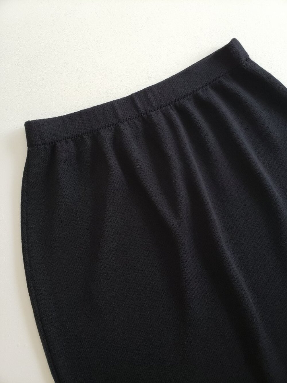 ST. JOHN BASICS Size 12 Black Long Skirt - Business Professional - Picture 6 of 11